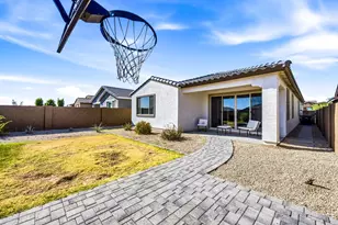 2053 W Sienna Bouquet Pl, Phoenix, AZ 85085 - Photo 20