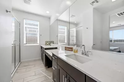 2053 W Sienna Bouquet Place, Phoenix, AZ 85085 - Photo 26