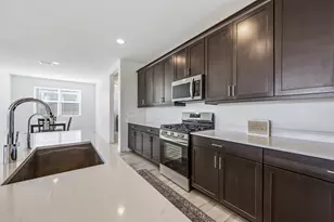 2053 W Sienna Bouquet Pl, Phoenix, AZ 85085 - Photo 14