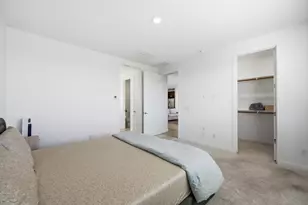 2053 W Sienna Bouquet Pl, Phoenix, AZ 85085 - Photo 24