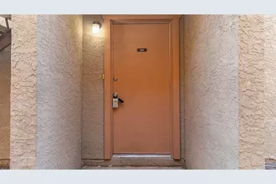2807 E Le Marche Avenue #Apt 103, Phoenix, AZ 85032 - Photo 1