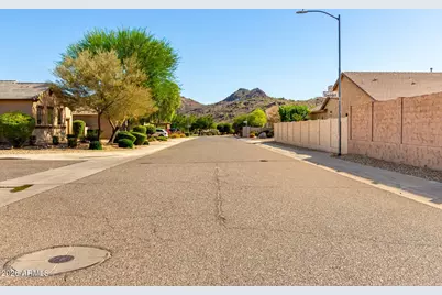 27713 N 57th Drive, Phoenix, AZ 85083 - Photo 42