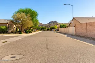 27713 N 57th Dr, Phoenix, AZ 85083 - Photo 42