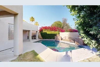 4537 E Devonshire Avenue, Phoenix, AZ 85018 - Photo 24