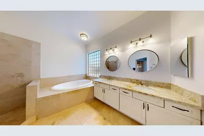 4537 E Devonshire Avenue, Phoenix, AZ 85018 - Photo 14