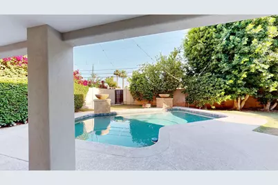 4537 E Devonshire Avenue, Phoenix, AZ 85018 - Photo 22