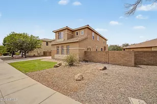 2310 S Glen Dr, Chandler, AZ 85286 - Photo 10