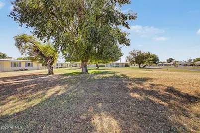 10405 W Peoria Avenue, Sun City, AZ 85351 - Photo 1