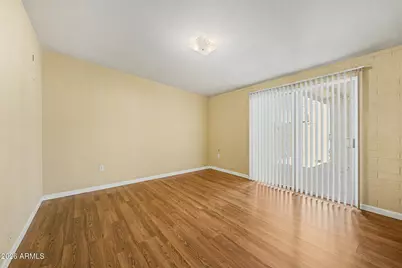 10405 W Peoria Avenue, Sun City, AZ 85351 - Photo 14