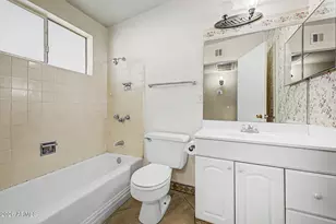 10405 W Peoria Ave, Sun City, AZ 85351 - Photo 18