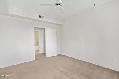 3302 N 7th Street #Unit 327, Phoenix, AZ 85014 - Photo 10