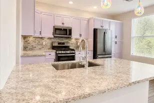 2425 W Bronco Butte Trl, Phoenix, AZ 85085 - Photo 6