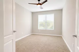 2425 W Bronco Butte Trl, Phoenix, AZ 85085 - Photo 8
