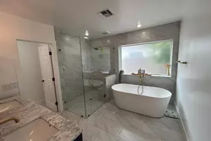 4016 E Avalon Dr, Phoenix, AZ 85018 - Photo 12