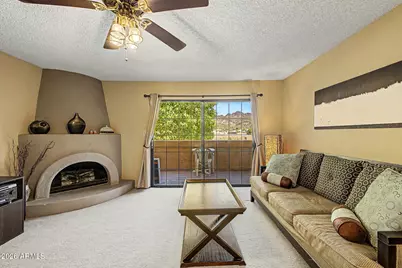10410 N Cave Creek Road #2210, Phoenix, AZ 85020 - Photo 4