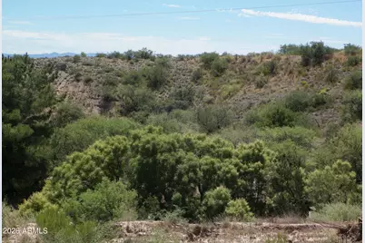 1921 Crossroads Boulevard #137, Clarkdale, AZ 86324 - Photo 1