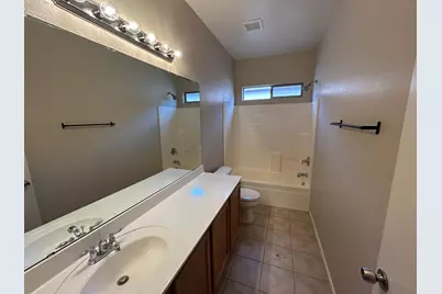 17190 W Desert Lane, Surprise, AZ 85388 - Photo 14