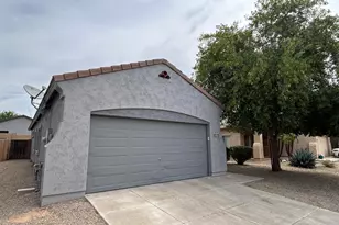 17190 W Desert Ln, Surprise, AZ 85388 - Photo 2