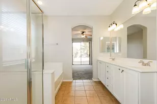 22512 N Davis Way, Maricopa, AZ 85138 - Photo 14