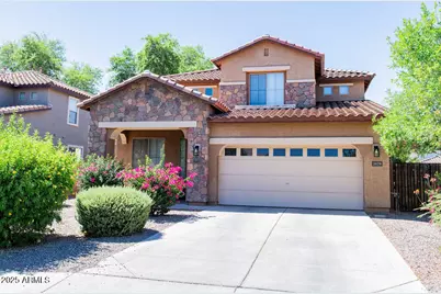 2679 E Vermont Court, Gilbert, AZ 85295 - Photo 2