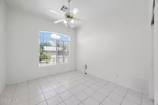 11041 W Sierra Pinta Dr, Peoria, AZ 85373 - Photo 12