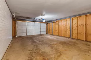 3636 W Keim Dr, Phoenix, AZ 85019 - Photo 34