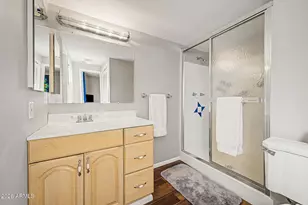 1524 E Earll Dr, Phoenix, AZ 85014 - Photo 28
