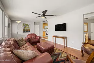 1524 E Earll Dr, Phoenix, AZ 85014 - Photo 14