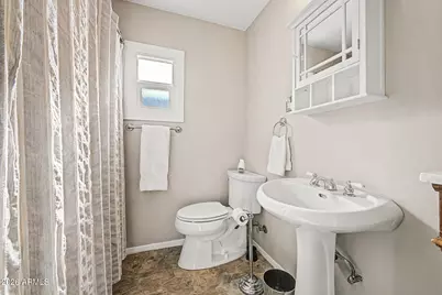 1524 E Earll Drive, Phoenix, AZ 85014 - Photo 32