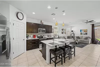3227 W Minton Street, Phoenix, AZ 85041 - Photo 6