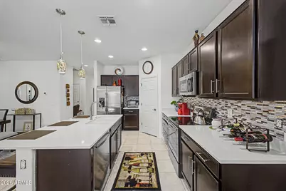 3227 W Minton Street, Phoenix, AZ 85041 - Photo 2