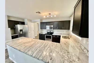 15266 W Cottonwood Street, Surprise, AZ 85374 - Photo 6