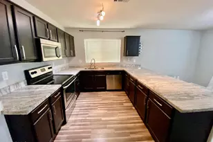 15266 W Cottonwood St, Surprise, AZ 85374 - Photo 4
