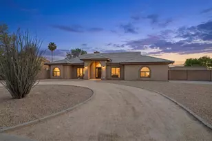 9033 W Patrick Ln, Peoria, AZ 85383 - Photo 104