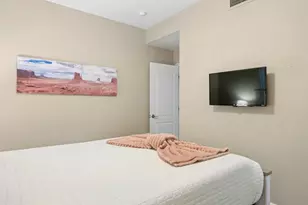 9033 W Patrick Ln, Peoria, AZ 85383 - Photo 28