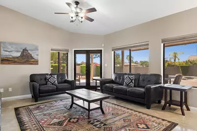 9033 W Patrick Lane, Peoria, AZ 85383 - Photo 6