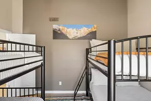 9033 W Patrick Ln, Peoria, AZ 85383 - Photo 76