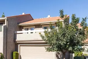 5442 S Hurricane Ct, Tempe, AZ 85283 - Photo 2