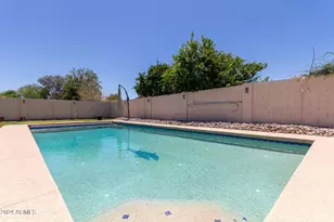 4327 E Sands Dr, Phoenix, AZ 85050 - Photo 36