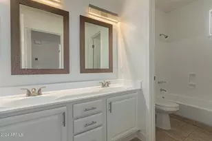4327 E Sands Dr, Phoenix, AZ 85050 - Photo 22