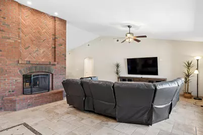 9023 W Patrick Lane, Peoria, AZ 85383 - Photo 10