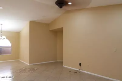7568 W Kerry Lane, Glendale, AZ 85308 - Photo 4