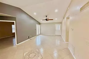 7568 W Kerry Ln, Glendale, AZ 85308 - Photo 6