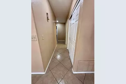 7568 W Kerry Lane, Glendale, AZ 85308 - Photo 10