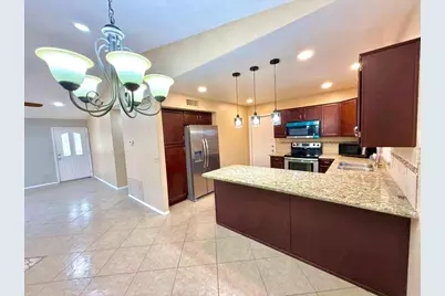 7568 W Kerry Lane, Glendale, AZ 85308 - Photo 4