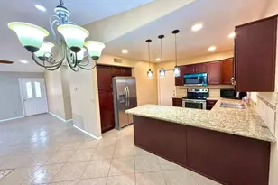 7568 W Kerry Ln, Glendale, AZ 85308 - Photo 4