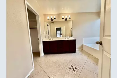 7568 W Kerry Lane, Glendale, AZ 85308 - Photo 8