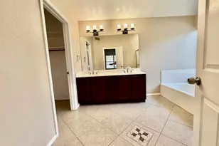 7568 W Kerry Ln, Glendale, AZ 85308 - Photo 8