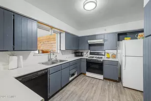 10202 E Jones Ave, Mesa, AZ 85208 - Photo 2