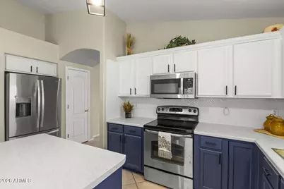13159 W Port Royale Lane, Surprise, AZ 85379 - Photo 20
